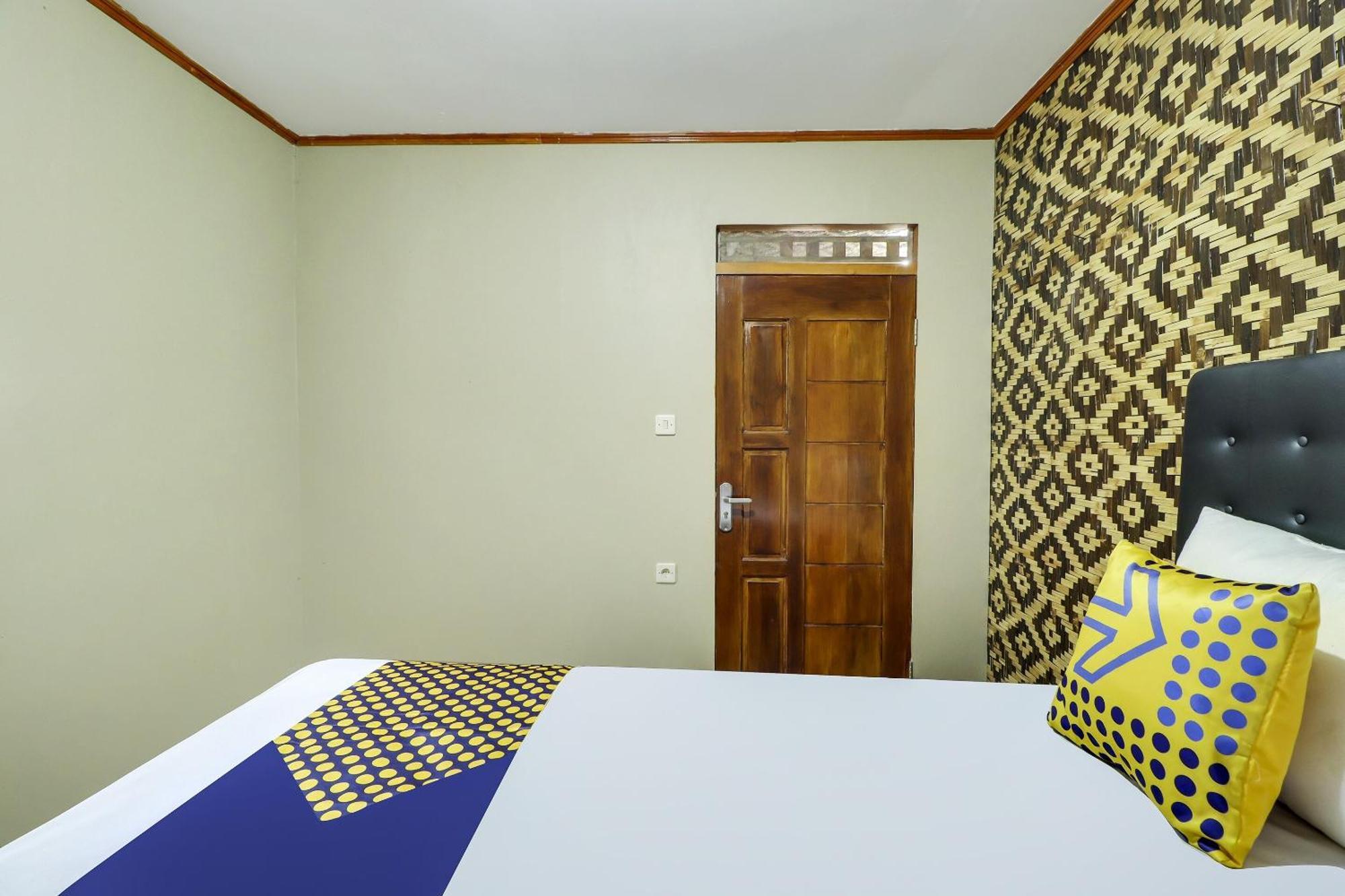 Oyo Homes 90956 Desa Wisata Guranteng Pendjalu Dış mekan fotoğraf