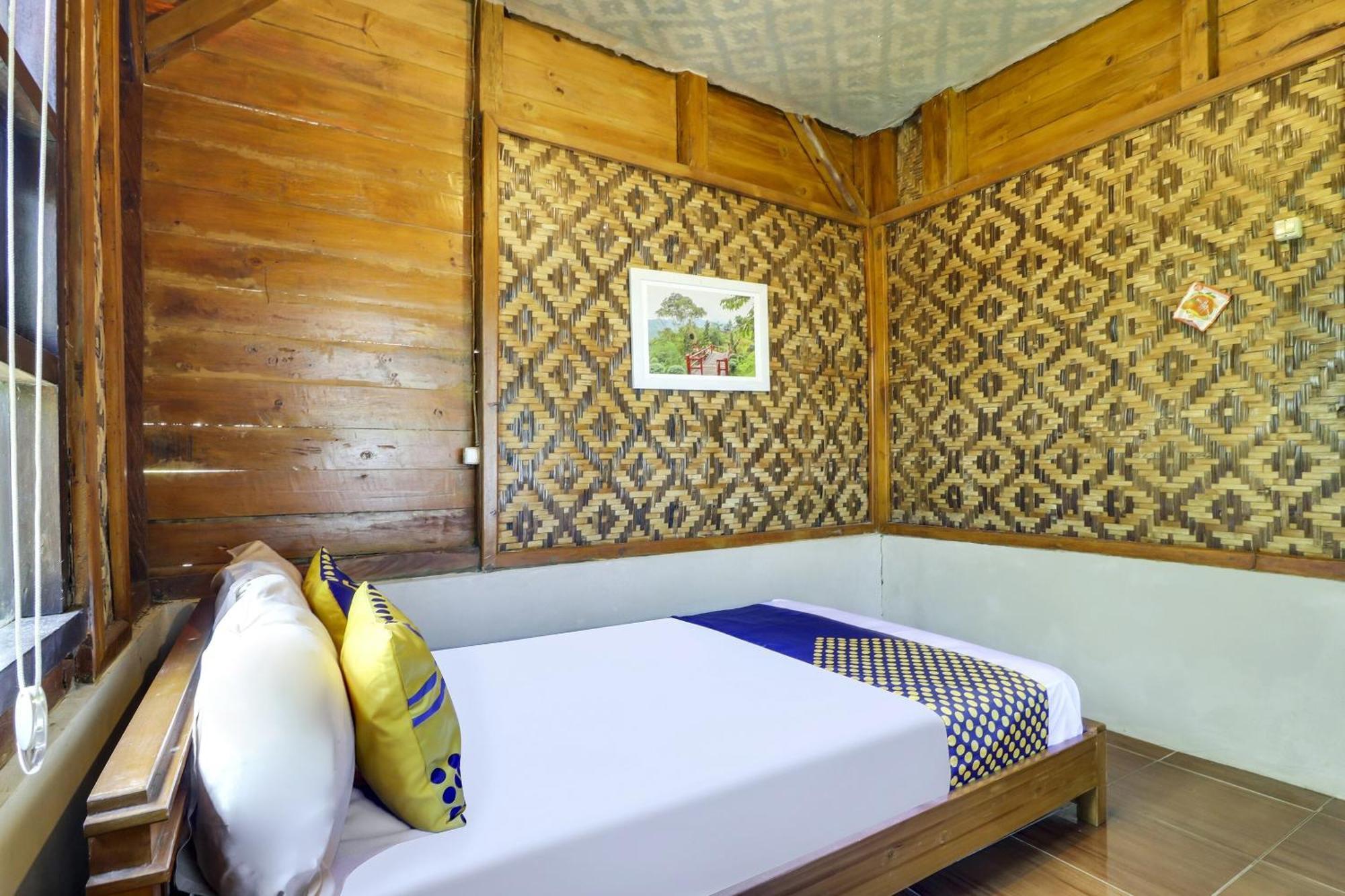 Oyo Homes 90956 Desa Wisata Guranteng Pendjalu Dış mekan fotoğraf