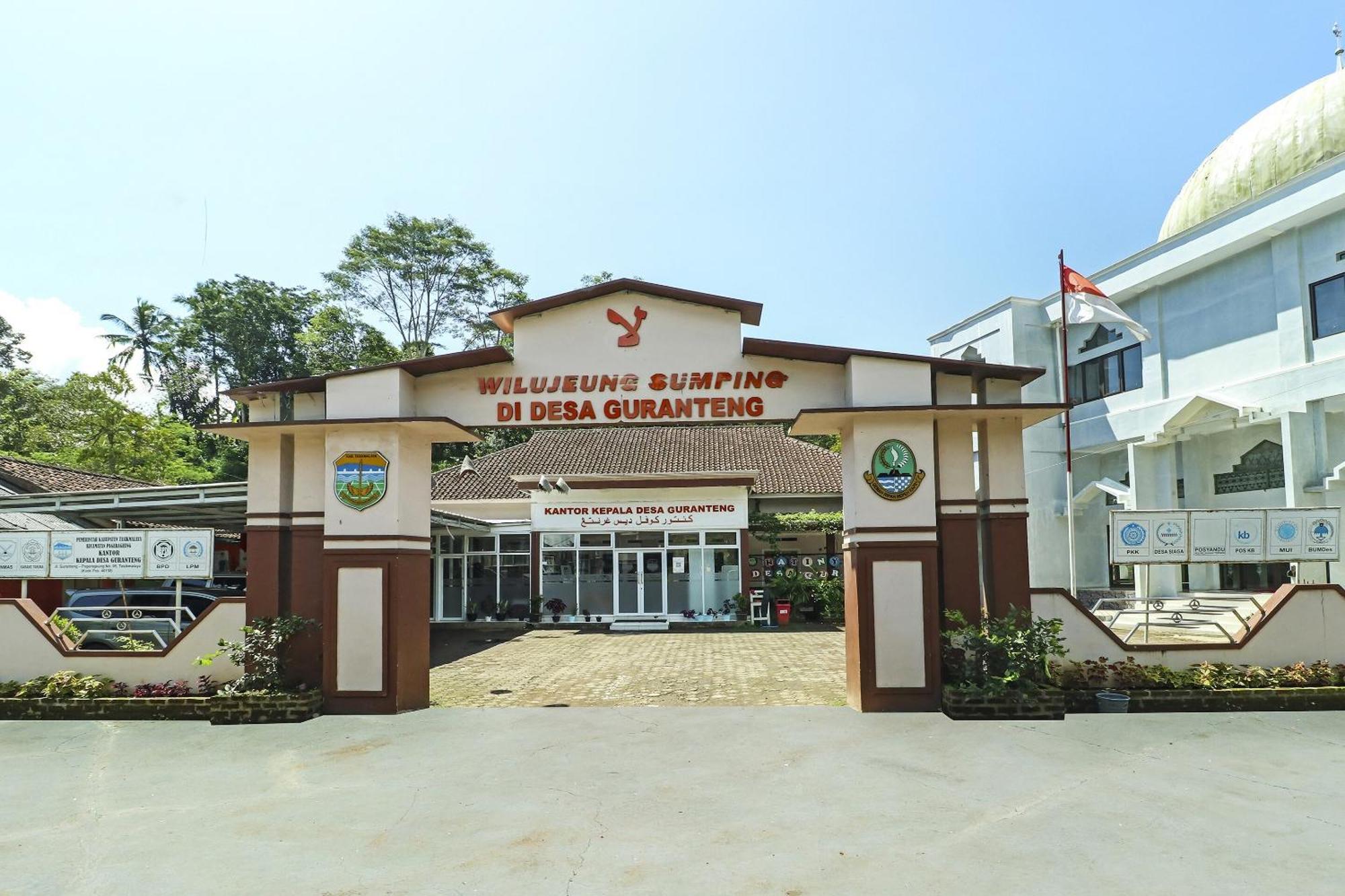 Oyo Homes 90956 Desa Wisata Guranteng Pendjalu Dış mekan fotoğraf