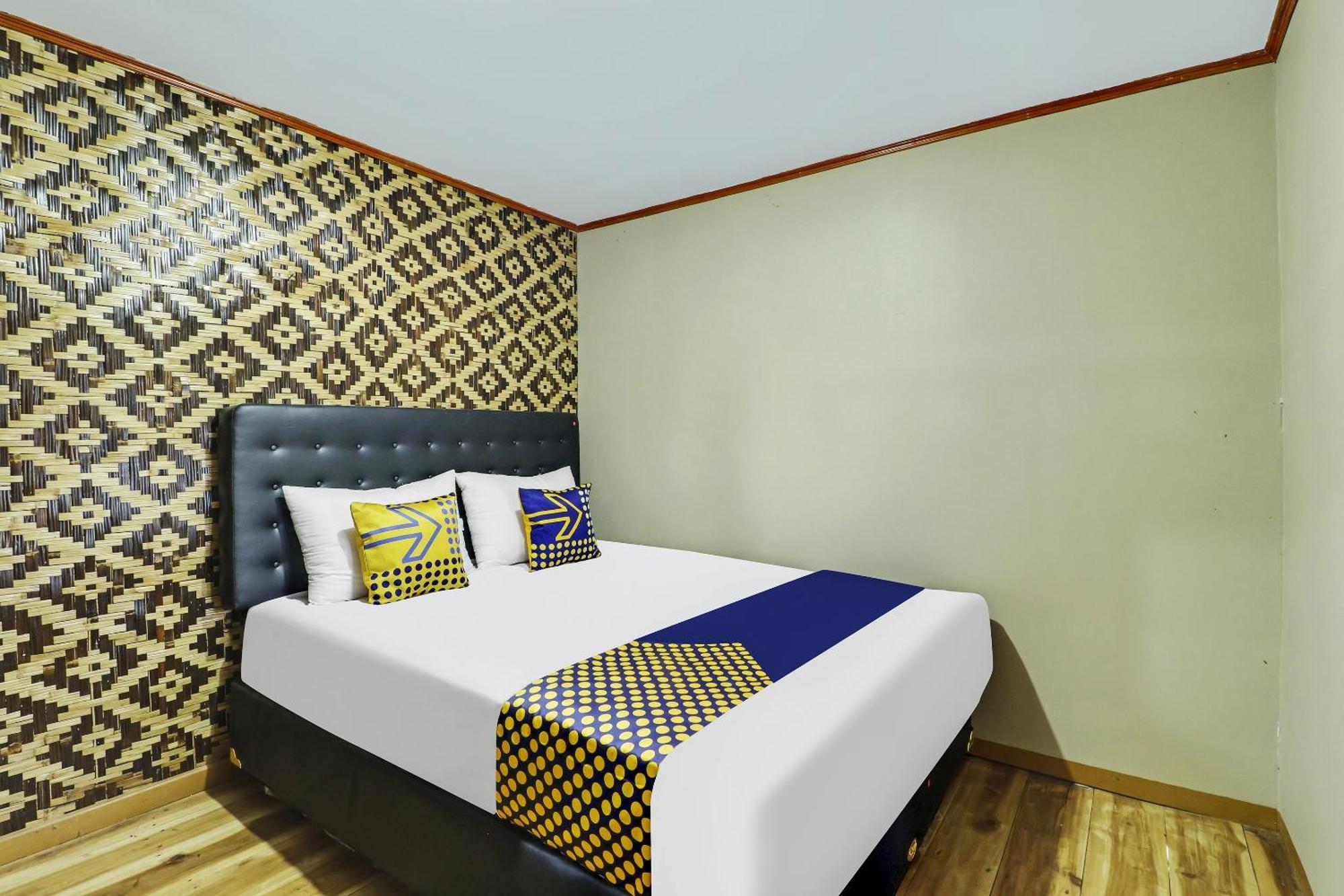 Oyo Homes 90956 Desa Wisata Guranteng Pendjalu Dış mekan fotoğraf
