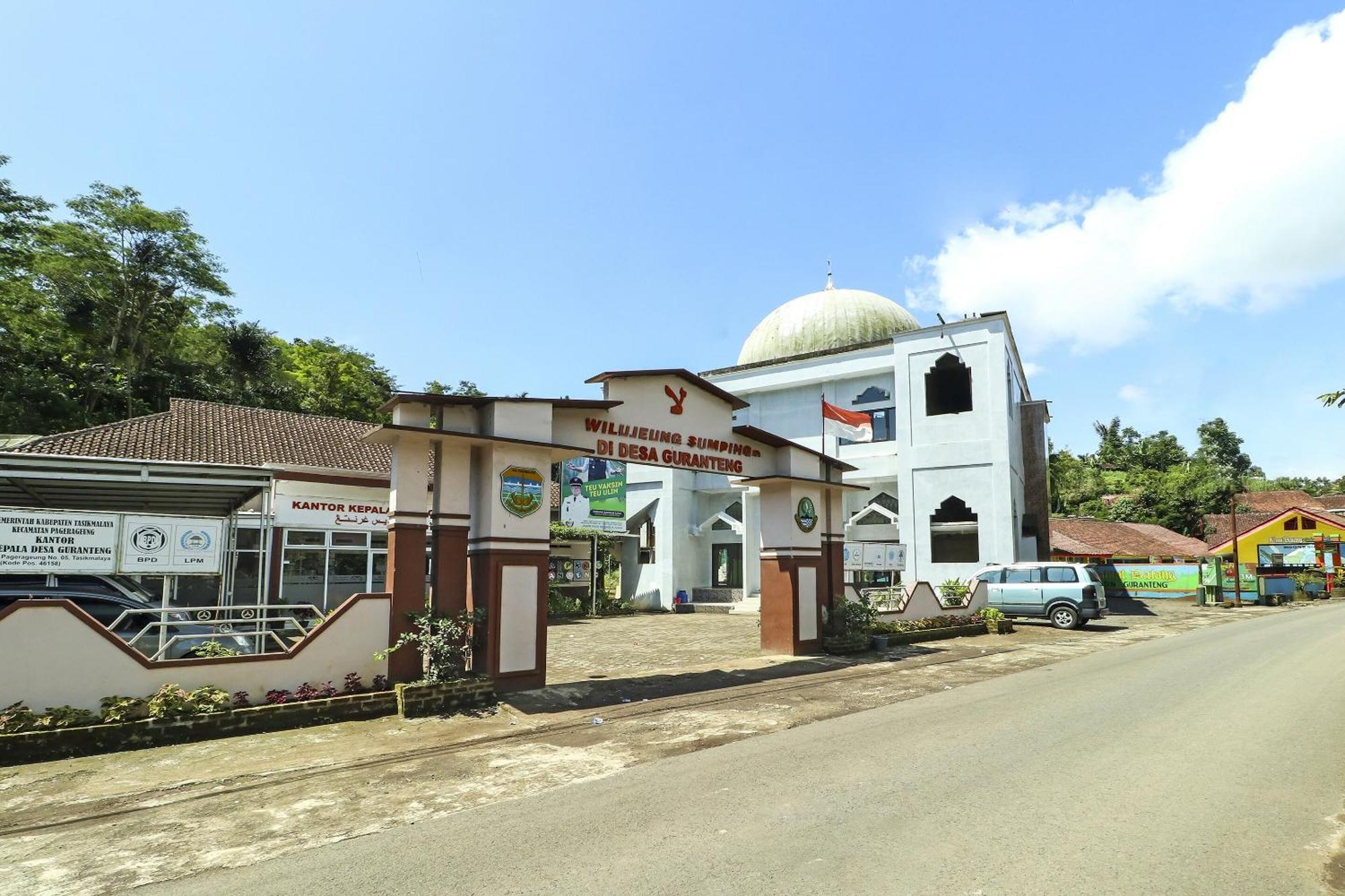 Oyo Homes 90956 Desa Wisata Guranteng Pendjalu Dış mekan fotoğraf