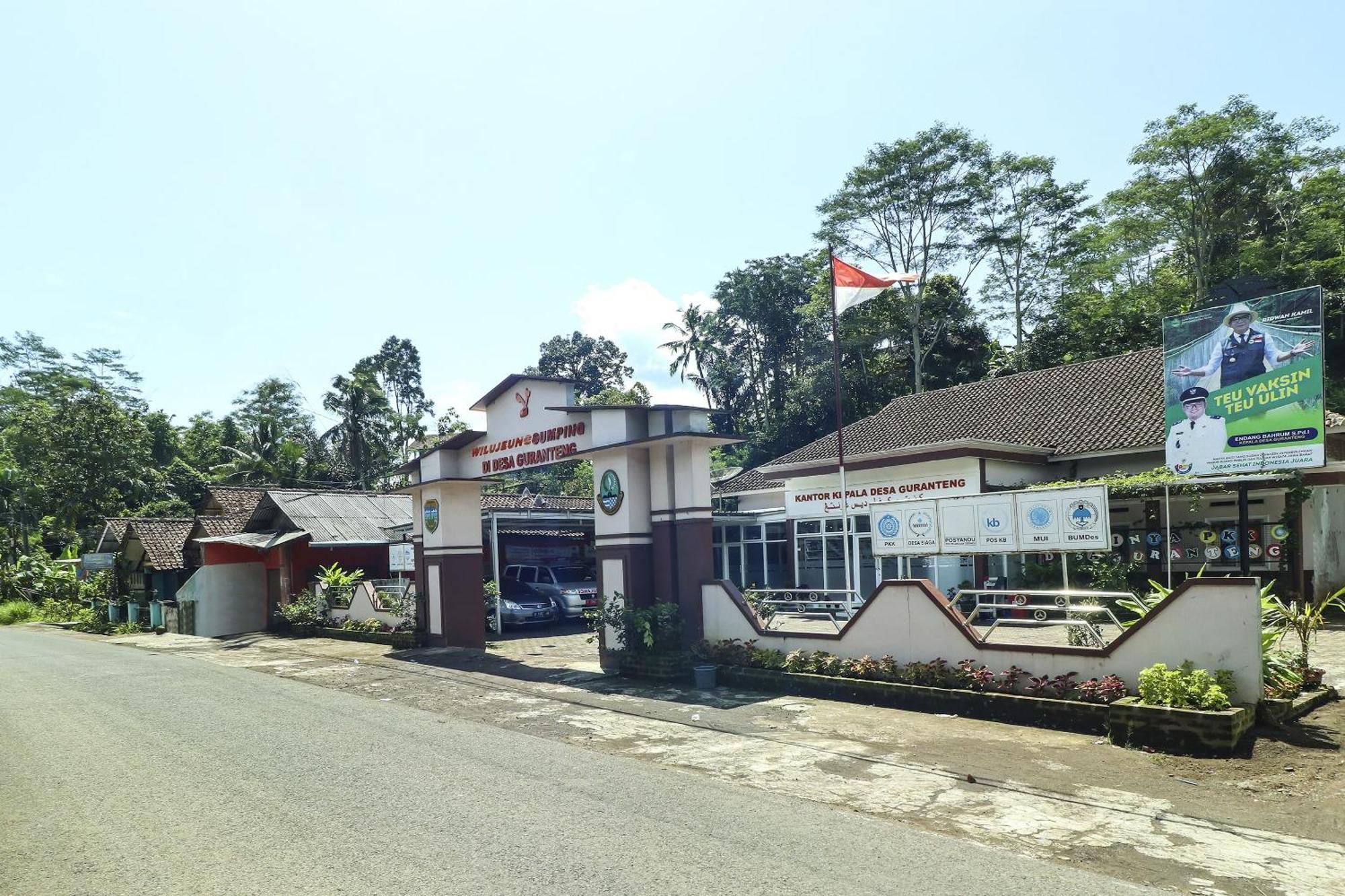 Oyo Homes 90956 Desa Wisata Guranteng Pendjalu Dış mekan fotoğraf